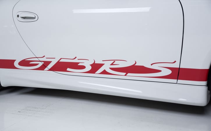 White-Porsche-GT3-RS-Red-Decals-Close-Up-GVE-London-SUPPLY-and-FITTING-DECALS