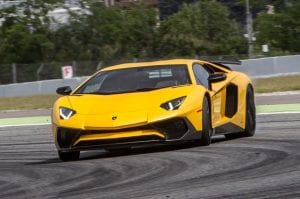 lambo aventador sv 2015 ac 001 300x199 1