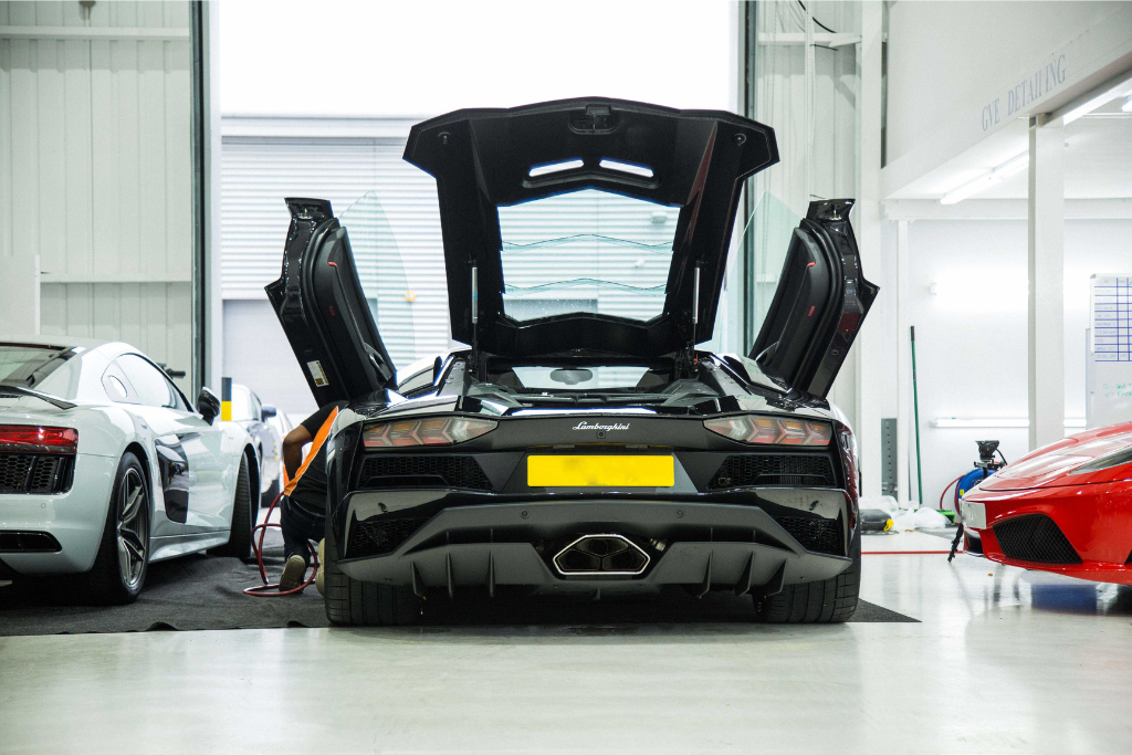 Lamborghini Aventador exhausts