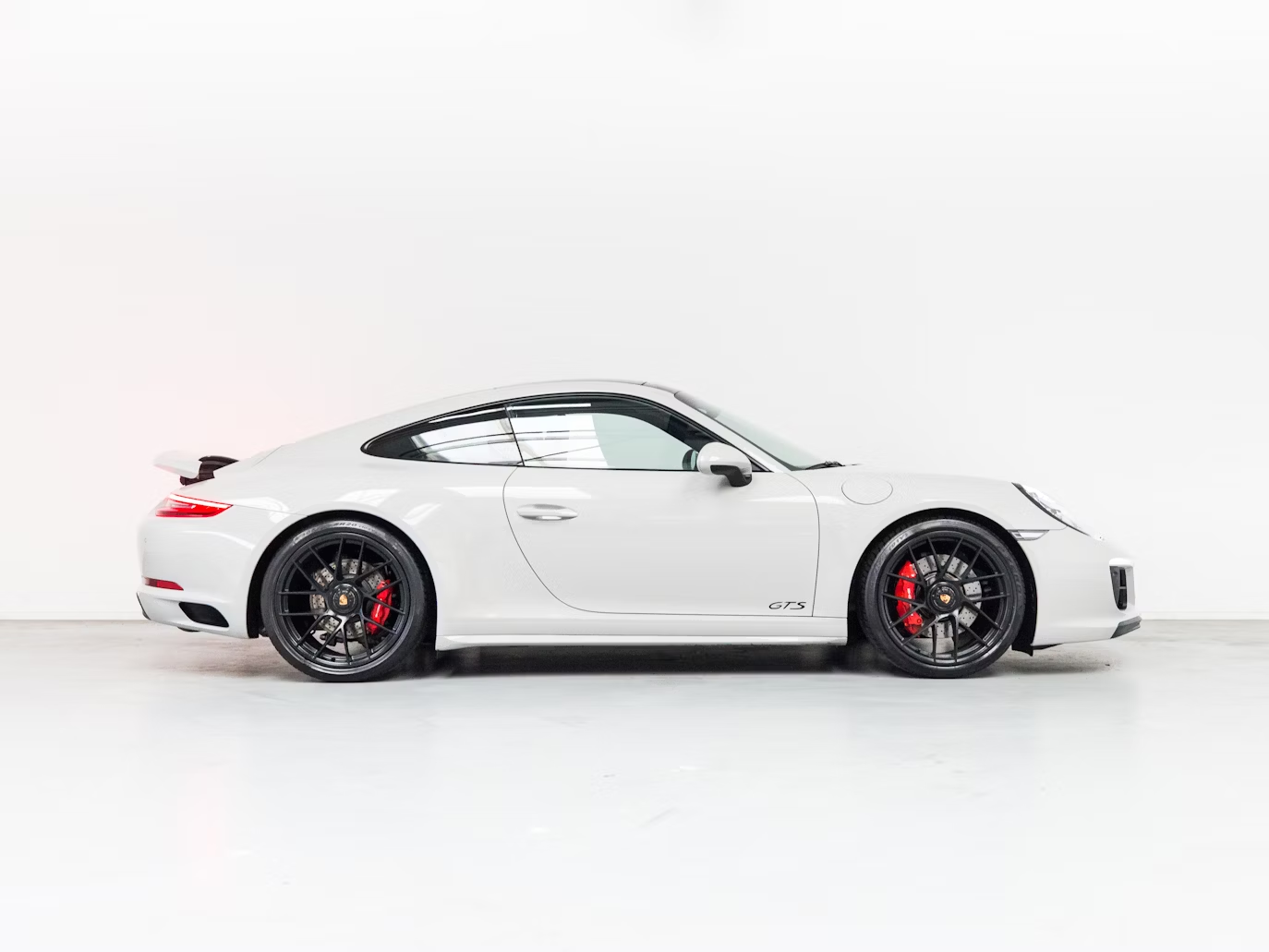 Tips to Maximise Your Porsche Carrera GTS Potential with Quicksilver Exhausts