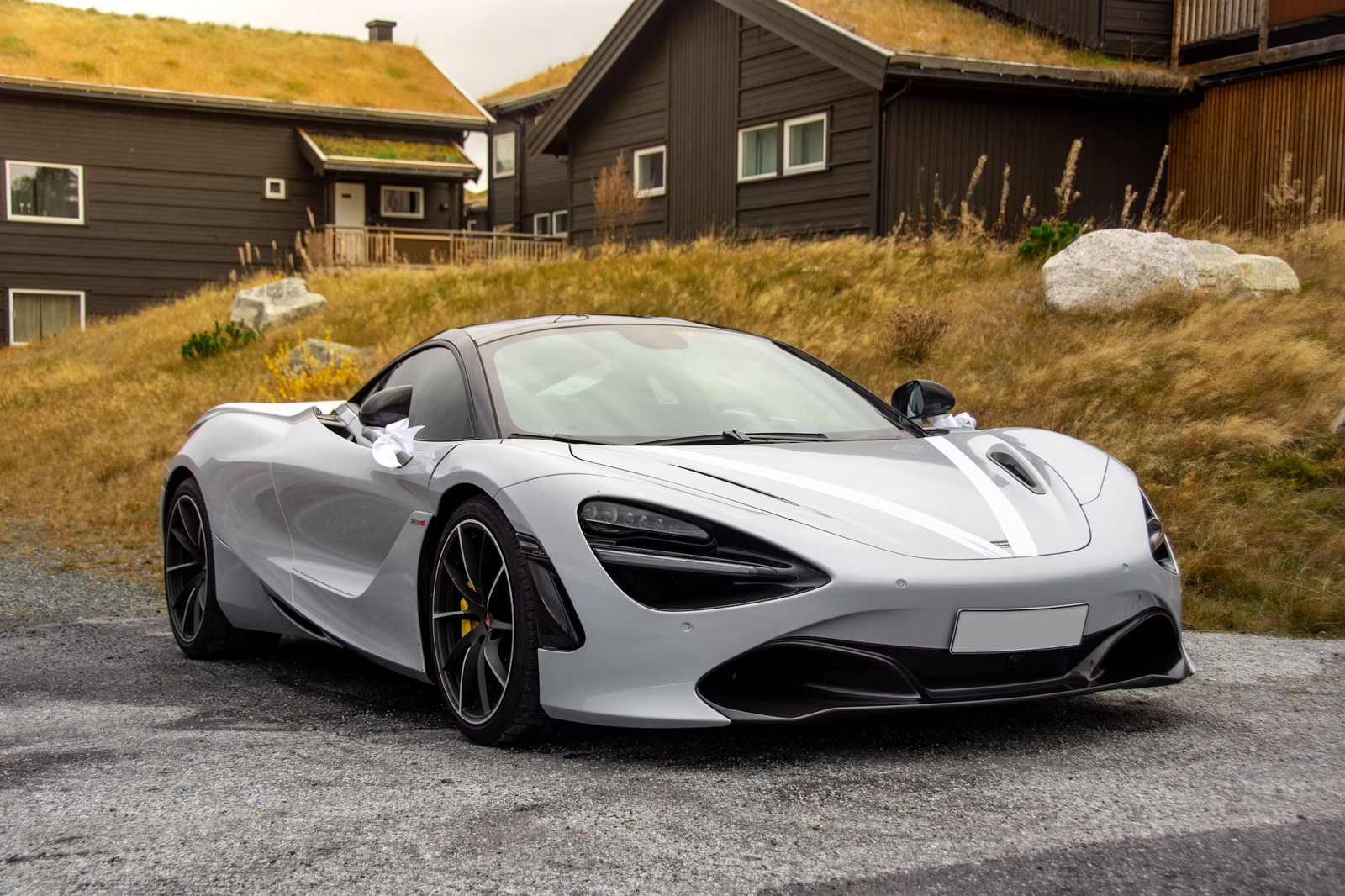 A Step by Step Guide on How to Sell McLaren 765LT Spyder