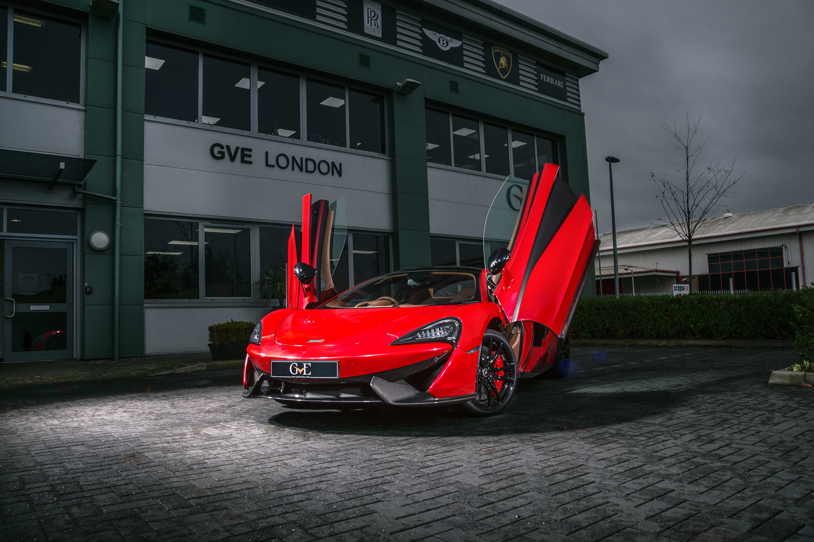 How Ceramic Coating Enhances the Resale Value of Your McLaren P1?