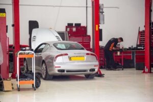 How to Choose a Body Repair Centre for Your Mercedes