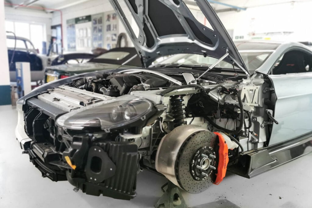 supercar accident repair centre