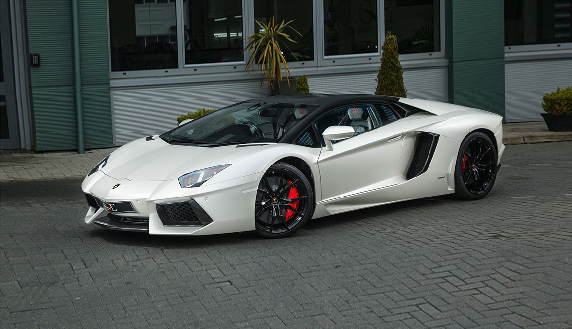 How To Ship a Lamborghini Aventador to Australia?