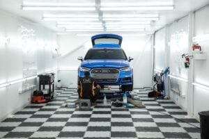 Paintless Dent Removal vs Traditional Repairs: Which Is Better?