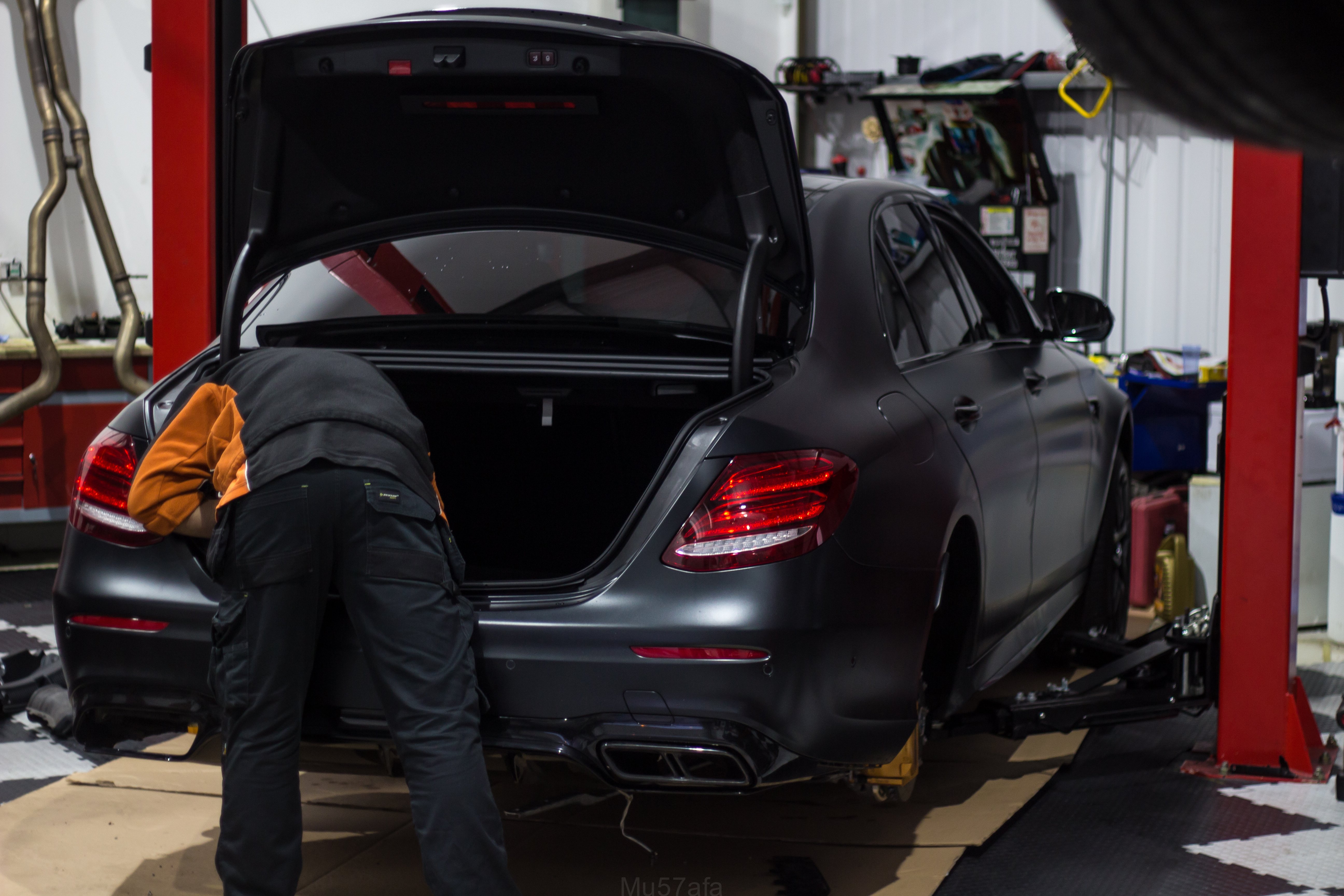 Polyurethane Adhesives: Flexibility Meets Durability 
