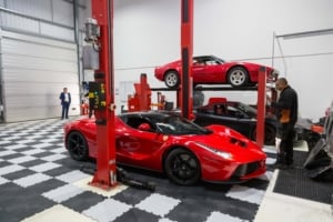 Full Service vs. Interim Service: What’s the Difference?