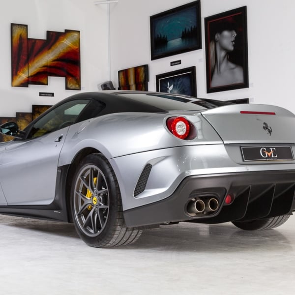 How to Choose the Right Paint Type for Your Car Respray?