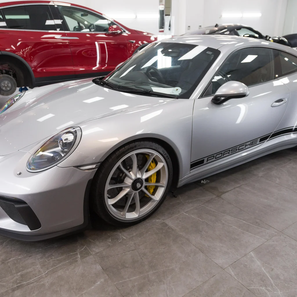 Porsche Gt3 Touring - Window Tint